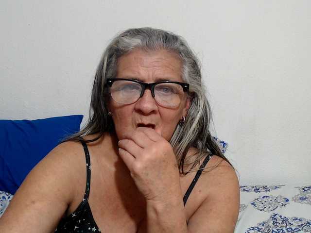 candy-mature