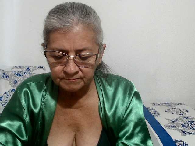 candy-mature