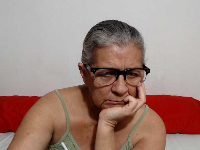 candy-mature