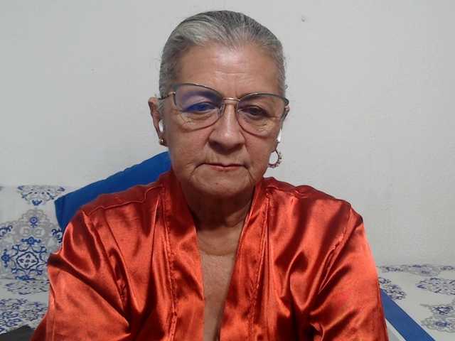 candy-mature live cam on BongaCams