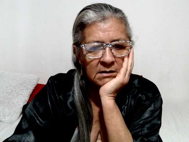 candy-mature live cam on BongaCams