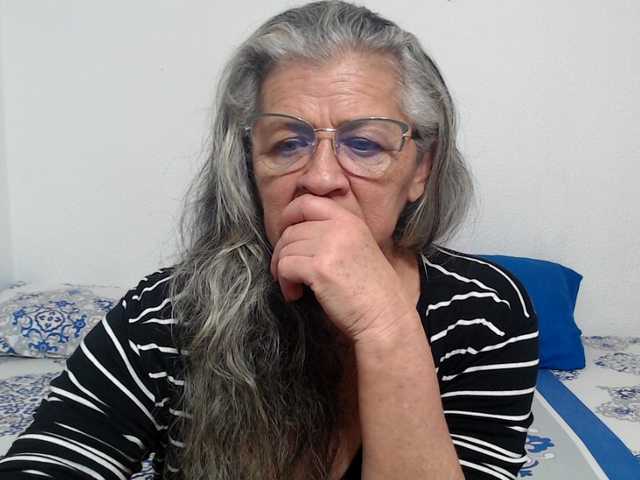 candy-mature