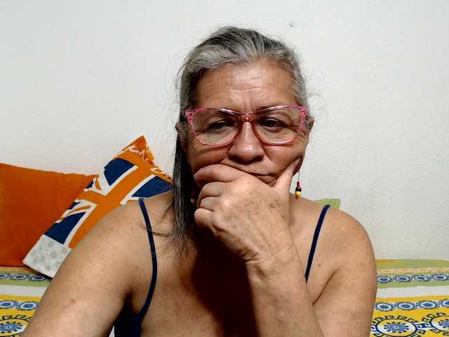 candy-mature
