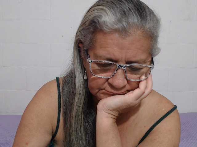 candy-mature