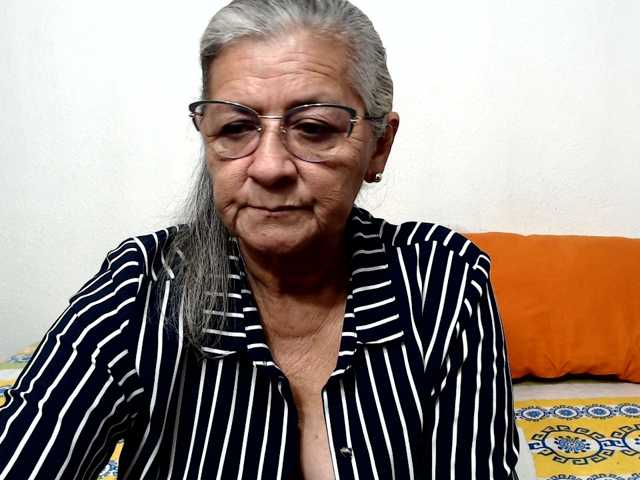 candy-mature
