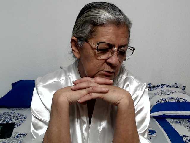 candy-mature live cam on BongaCams
