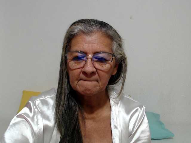 candy-mature