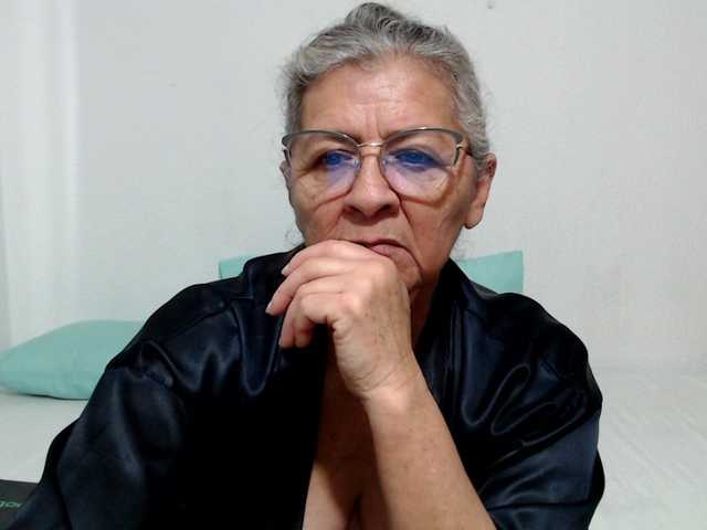 candy-mature