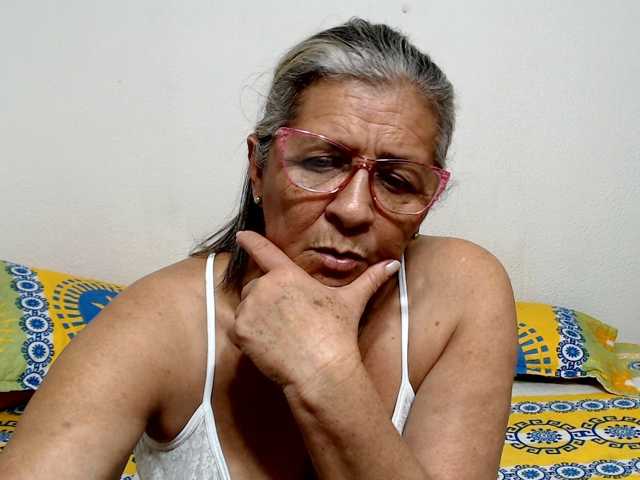 candy-mature