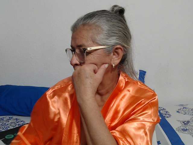 candy-mature