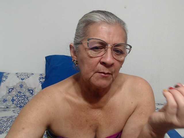 candy-mature