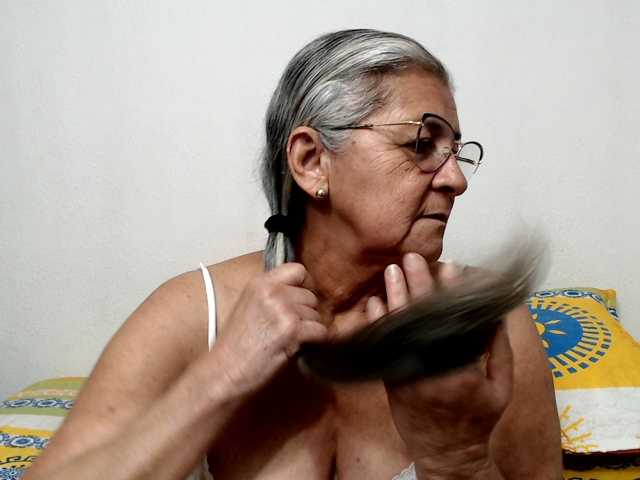 candy-mature