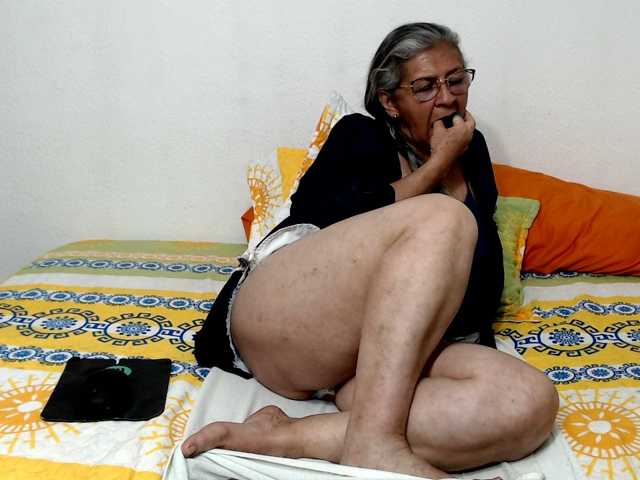 candy-mature live cam on BongaCams