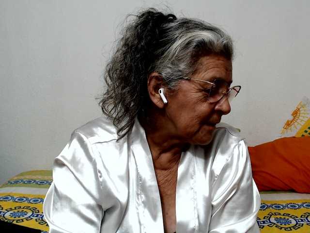 candy-mature, live now on BongaCams