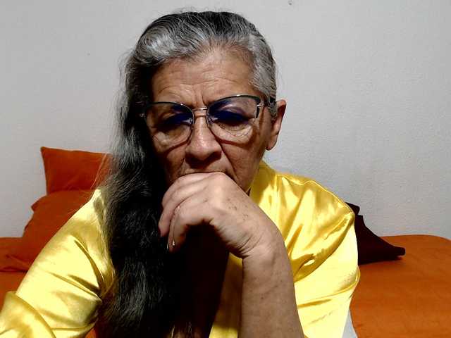 candy-mature live webcam show