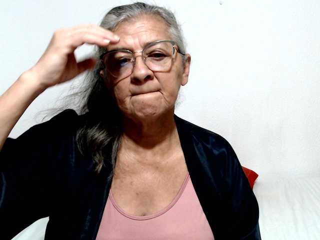 candy-mature live cam on BongaCams
