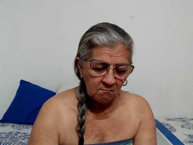 candy-mature live cam on BongaCams
