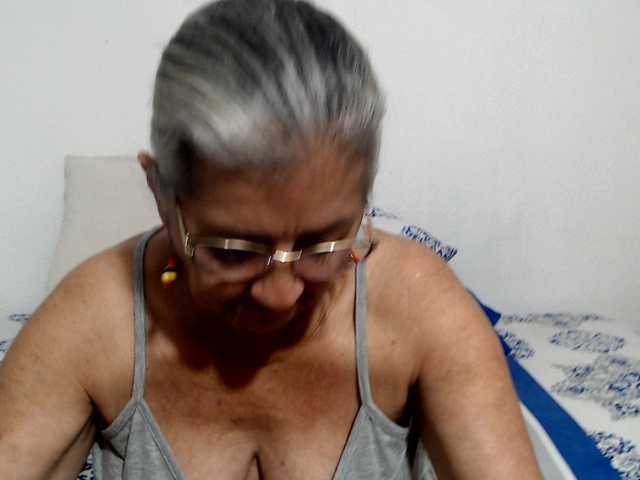 candy-mature