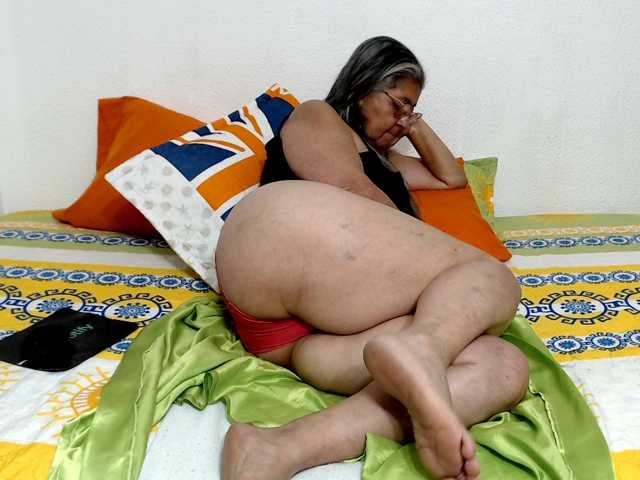 candy-mature
