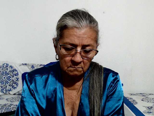 candy-mature — live female cam