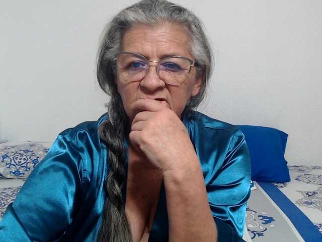 candy-mature