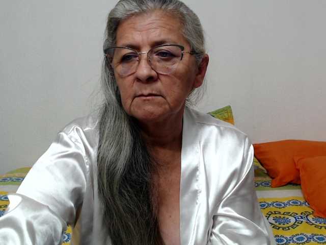 candy-mature