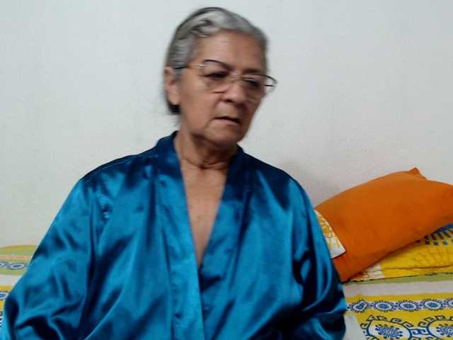 candy-mature live cam on BongaCams