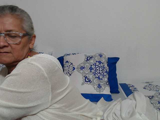 candy-mature's BongaCams show and profile