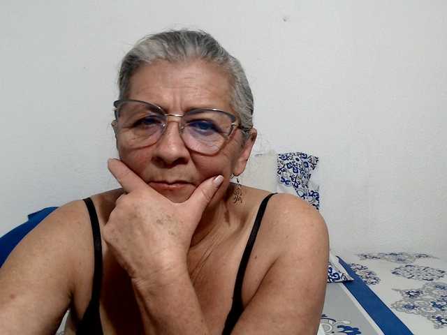candy-mature