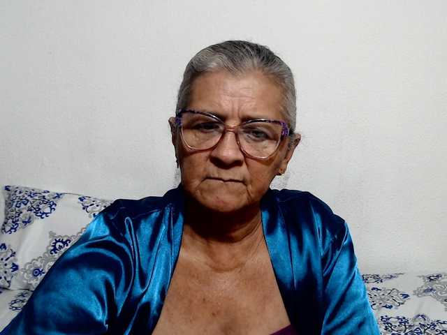 candy-mature live cam on BongaCams