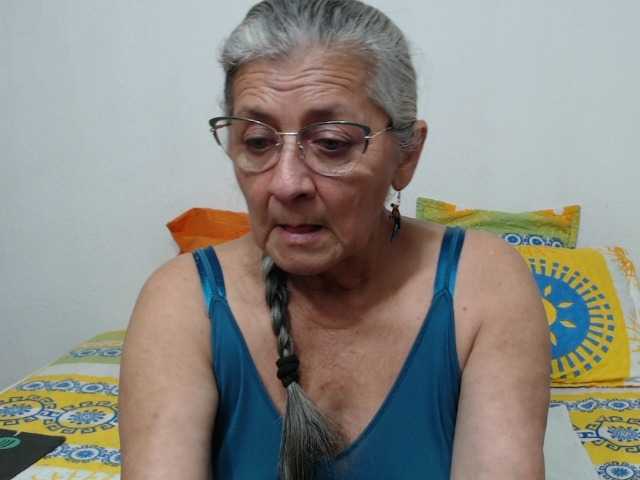 candy-mature