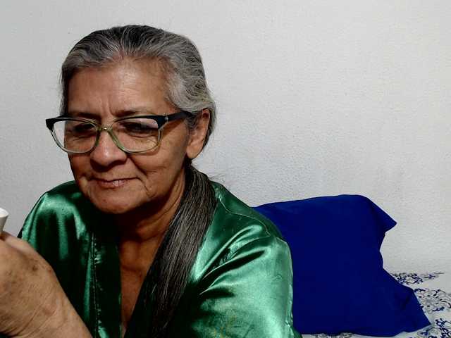 candy-mature live cam on BongaCams