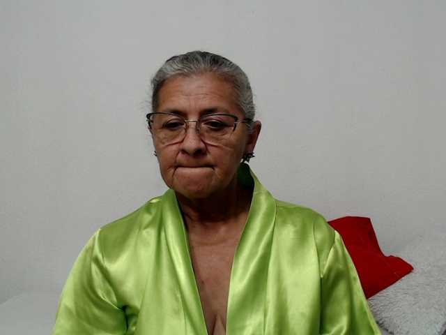 candy-mature