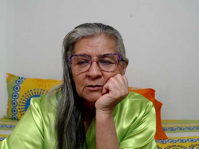 candy-mature