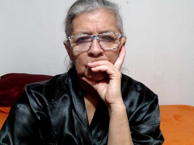 candy-mature