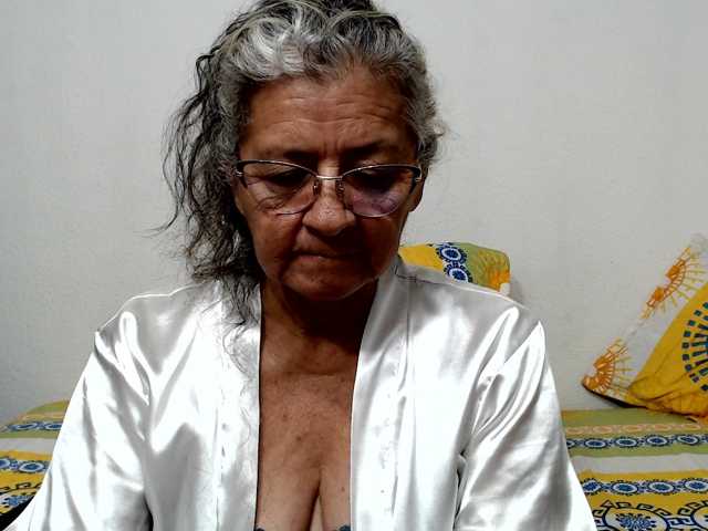 candy-mature live cam preview