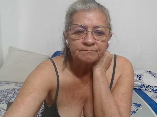 candy-mature live cam on BongaCams