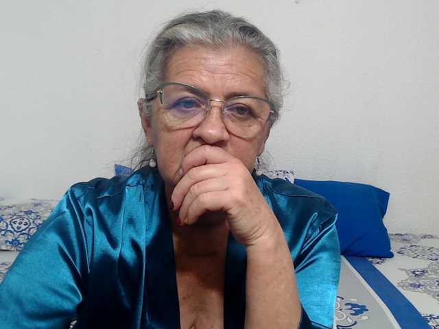 candy-mature