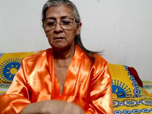 candy-mature live cam on BongaCams