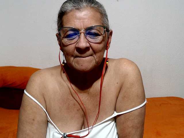 candy-mature