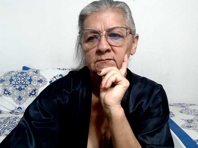 candy-mature live cam on BongaCams