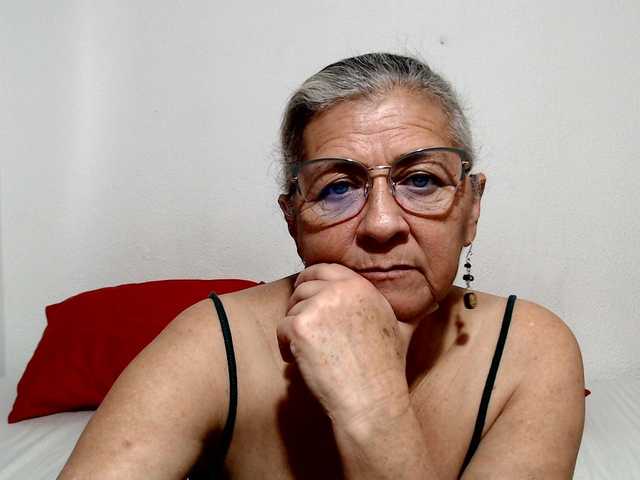 candy-mature