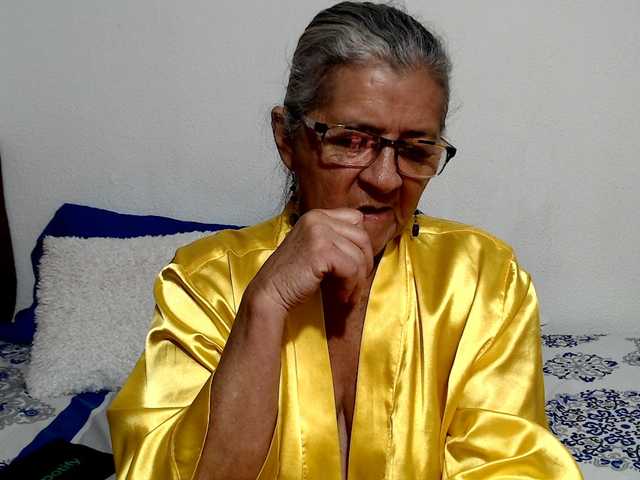 candy-mature live cam on BongaCams