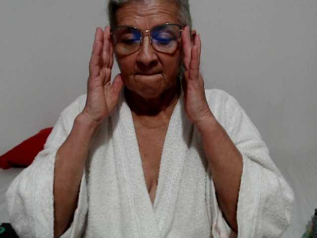 candy-mature