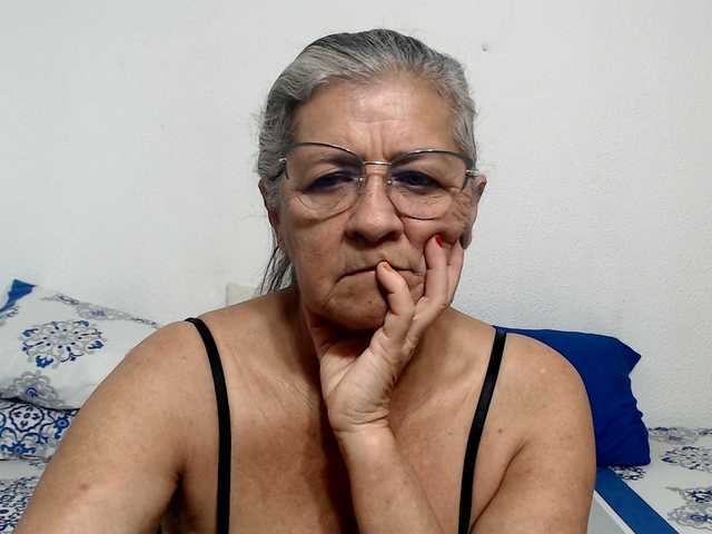 candy-mature