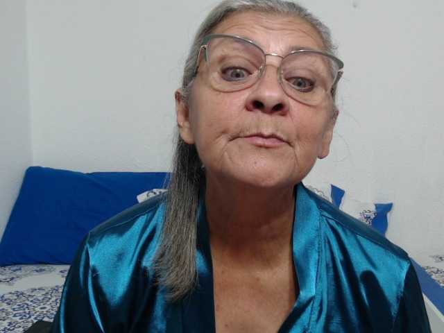 candy-mature