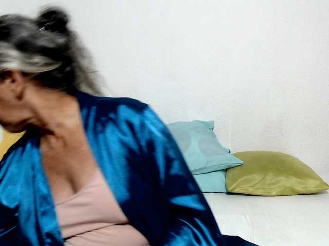 candy-mature