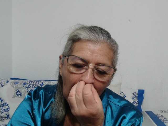 candy-mature