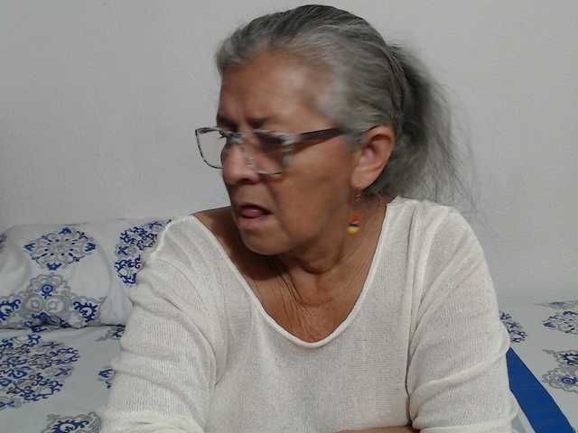 candy-mature's BongaCams show and profile