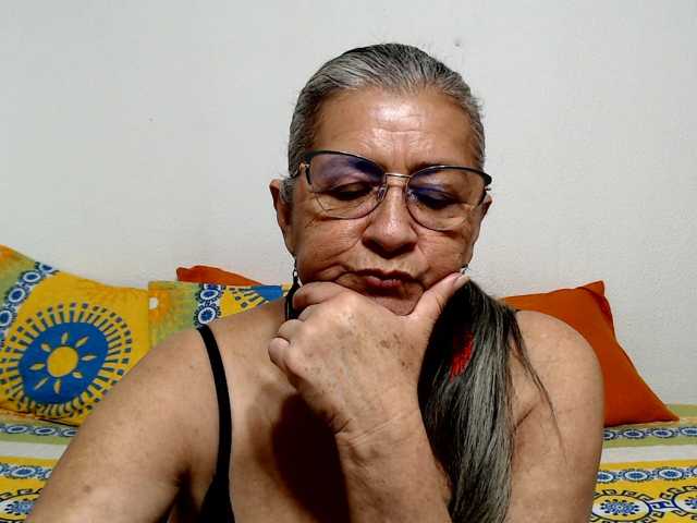 candy-mature live cam preview